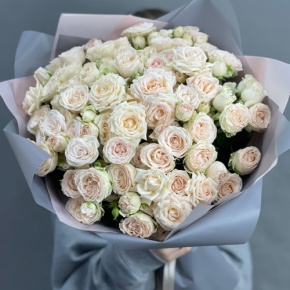 Букет "Кремовый микс" из 25 кустовых роз (50 см) в Апрелевке