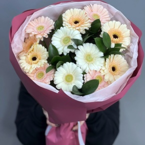 Букет из 13 белых гербер микс в Апрелевке