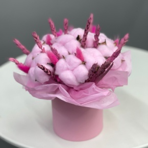 Композиция в шляпной коробке мини из хлопка, пшеницы и лагуруса в Апрелевке