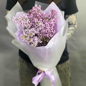 Букет из 9 веток ароматной сирени в Апрелевке