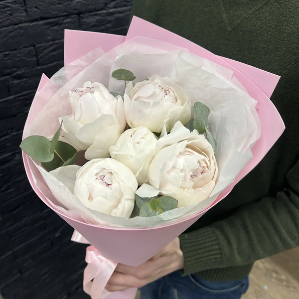 Букет из 5 пионов Одиле "Пломбир" в Апрелевке