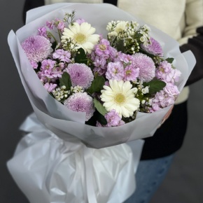 Букет "Мечты сбываются" из хризантем Момоко, ароматных маттиол, хамелациума и гербер в Апрелевке
