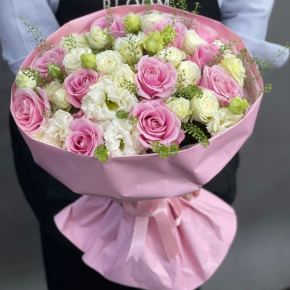 Букет "Нежное признание" из роз и эустом в Апрелевке