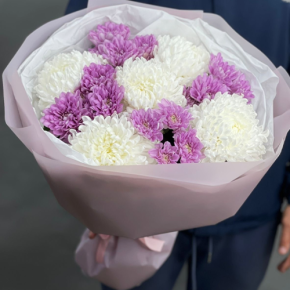 Букет "Вместе с тобой" из нежных хризантем в Апрелевке