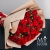 Букет 15 кустовых красных роз в Апрелевке