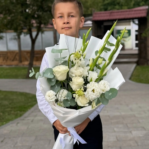 Букет на 1 сентября с гладиолусами, розами, эустомой и орнитогалумом в Апрелевке