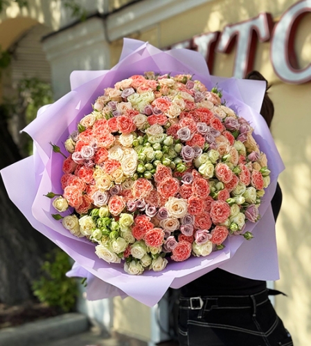 Букет из 101 кустовой розы микс в Апрелевке